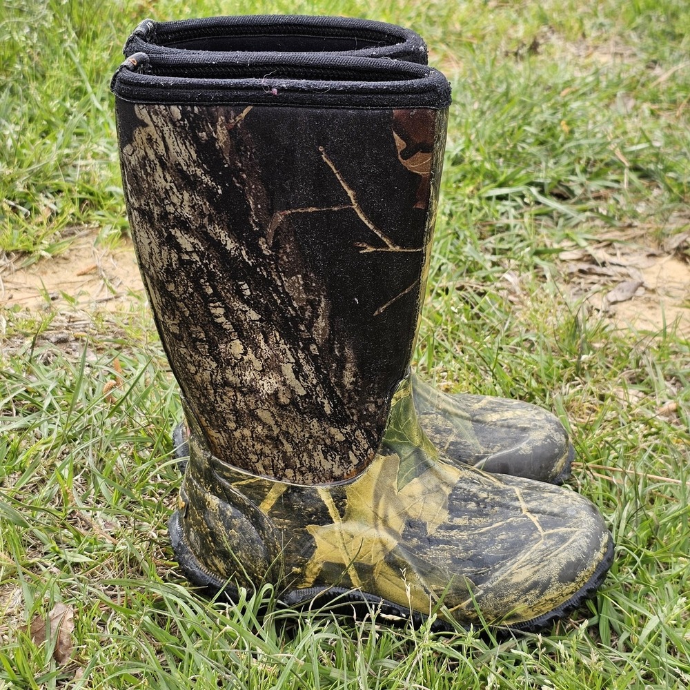 Bogs Boots Kids Size 1 Camo Classic High Waterproof Rain Winter Outdoor Hunting - Picture 4 of 8
